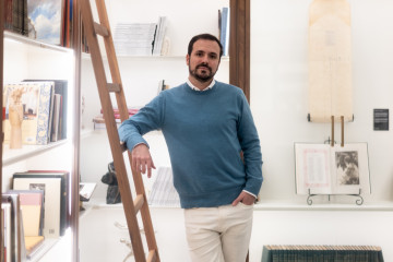 El ex ministro de Consumo y coordinador federal de Izquierda Unida, Alberto Garzón, durante una entrevista para Europa Press, en el Hotel Casa de las Artes Meliá Collection, a 28 de enero de 2026, e