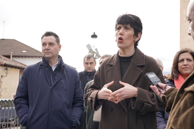 La portavoz del Gobierno y ministra de Inclusión Social, Seguridad Social y Migraciones, Elma Sainz, visita la localidad burgalesa de Medina de Pomar