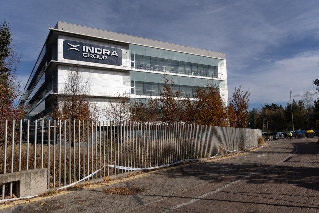 Archivo - Fachada de la sede de Indra, a 25 de noviembre de 2025, en Alcobendas, Madrid (España).
