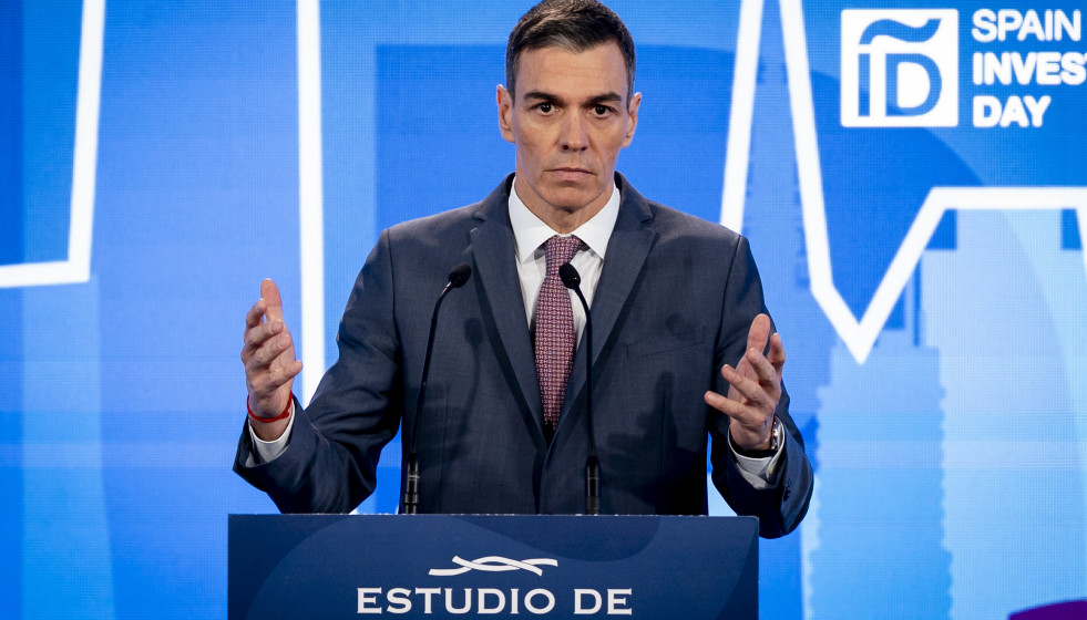 El presidente del Gobierno, Pedro Sánchez, interviene durante la clausura de la XVI edición del foro financiero internacional 'Spain Investors Day', a 15 de enero de 2026, en Madrid (España).