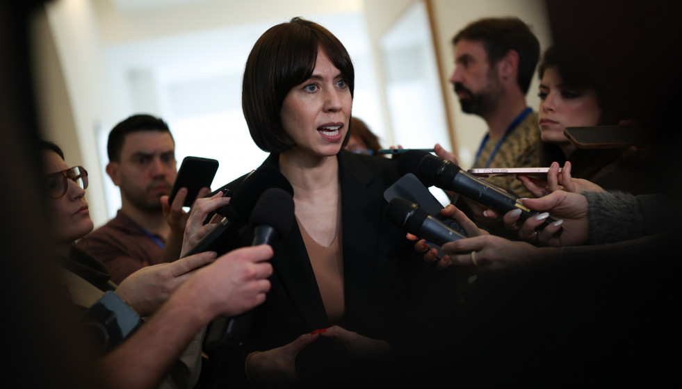 La ministra de Cienca y Universidades, DIana Morant, durante la comparecencia del presidente del PP, Alberto Nuñez Feijóo, ante la Comisión de investigación de la Dana, en el Congreso de los Diput