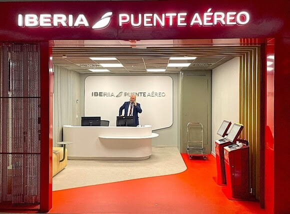 Archivo - Iberia Puente Aéreo