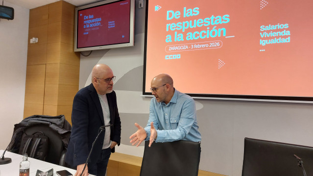 El secretario general de CCOO, Unai Sordo, y su homólogo en Aragón, Manuel Pina.
