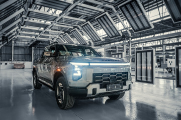 Santana refuerza su dirección financiera y su consejo con Fernando Abella y Javier de Rocafort