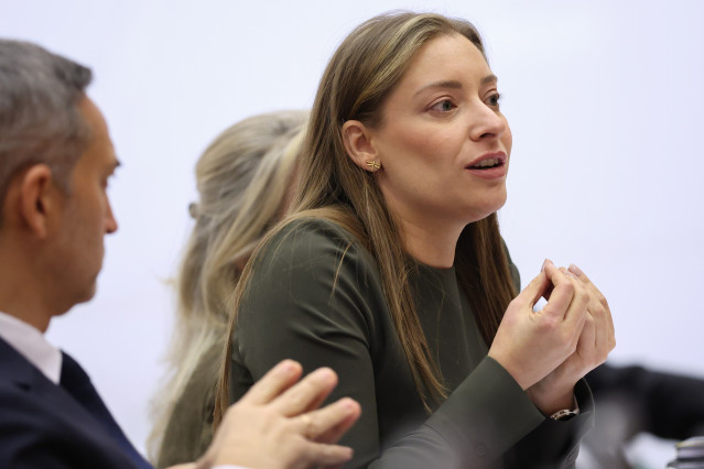 La portavoz del PP en el congreso, Ester Muñoz, durante la comparecencia del presidente del PP, Alberto Nuñez Feijóo, ante la Comisión de investigación de la Dana, en el Congreso de los Diputados, a 2 de febrero de 2026, en Madrid (España).