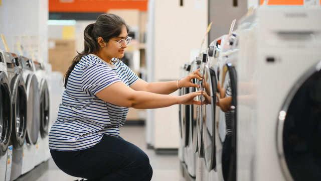 FECE y AECOC piden a los ministros impulsar un Plan Renove Nacional de electrodomésticos con fondos.
