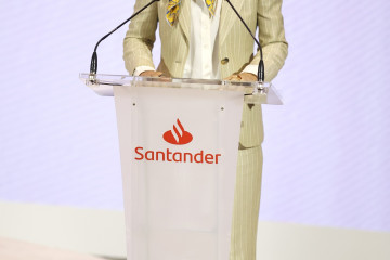 Archivo - La presidenta de Banco Santander, Ana Botín.