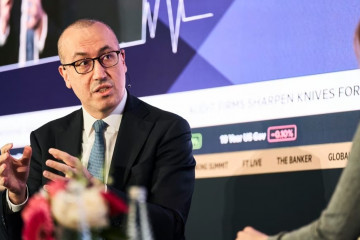 Archivo - El consejero delegado de BBVA, Onur Genç, en el Foro Global de Banca organizado por el 'Financial Times', a 4 de diciembre de 2025 en Londres (Reino Unido).
