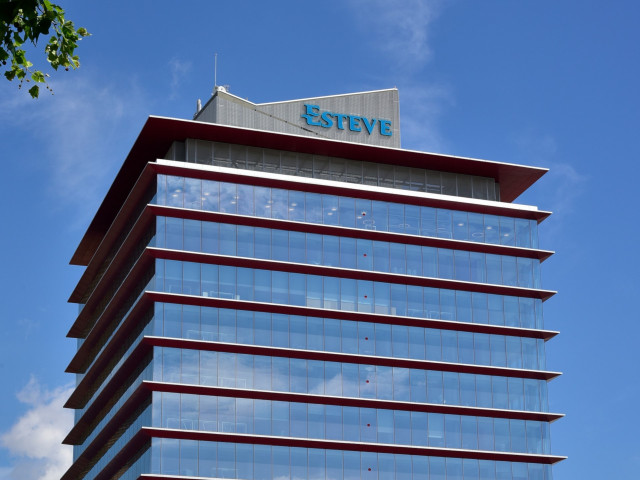 Archivo - Sede de la farmacéutica catalana Esteve