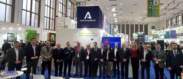 Presentación de la campaña  'We 'Tomato' Europe, Don't Betray UE Tomato'