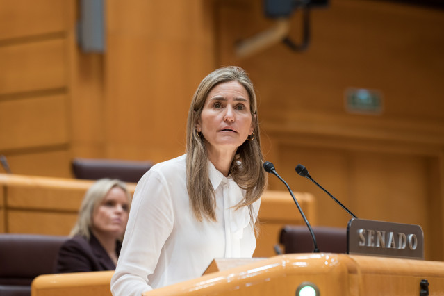 La vicepresidenta tercera y ministra para la Transición Ecológica, Sara Aagesen, durante una sesión plenaria extraordinaria, en el Senado,a 15 de enero de 2026, en Madrid (España). El Senado celebra este pleno extraordinario con las comparecencias de Mont