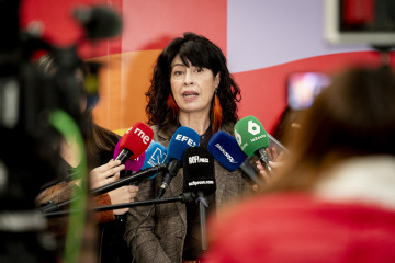 La ministra de Igualdad, Ana Redondo, atiende a los medios