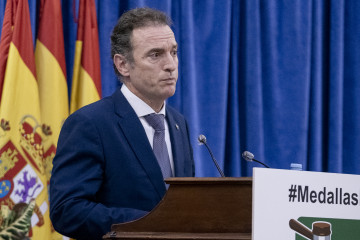 Archivo - El presidente de la Asociación Dignidad y Justicia, Daniel Portero, interviene en el acto de Entrega de las Medallas a la 