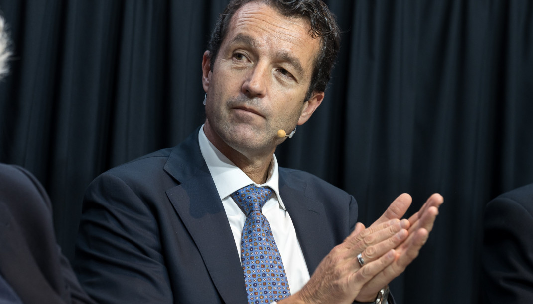 Archivo - El Executive Chairman Indra Group, Ángel Escribano Ruiz,, interviene durante  el foro  'A los 40 años de la adhesión: cómo España quiere que Europa sea' organizado por la Fundación Car