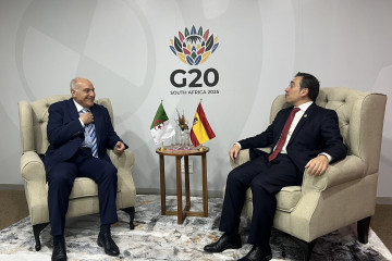 EuropaPress 7118908 ministro exteriores argelia ahmed attaf ministro asuntos exteriores union