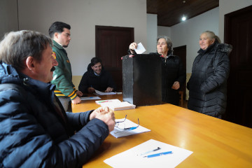 EuropaPress 7275092 ciudadanos portugueses ejercen derecho voto celebracion segunda vuelta