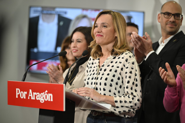 La candidata del PSOE a la Presidencia al Gobierno de Aragón, Pilar Alegría, ofrece una rueda de prensa tras el cierre de la noche electoral, en la sede autonómica del PSOE, a 8 de febrero de 2026, en Zaragoza, Aragón (España).