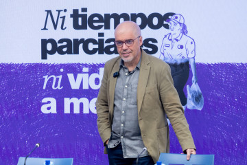 El secretario general de CCOO, Unai Sordo, durante la presentación del informe 'La brecha salarial de género, síntoma de la desigualdad estructural', a 9 de febrero de 2026, en Madrid (España)