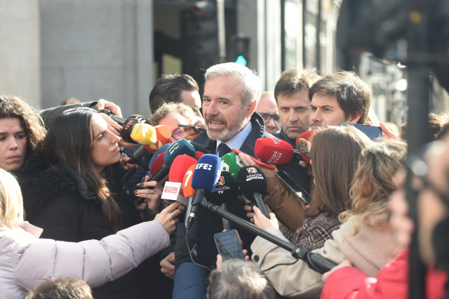 El candidato del PP a la reelección a la Presidencia del Gobierno de Aragón, Jorge Azcón, tras la reunión de la Junta Directiva Nacional del partido, a 9 de febrero de 2026, en Madrid (España).
