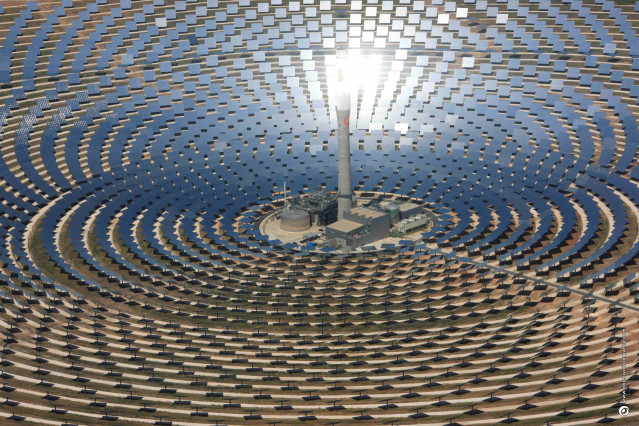 La saturación de red eléctrica obliga a recortar un 20% de la energía termosolar disponible
