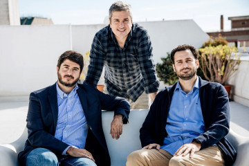 Archivo - Fundadores de Tuio (izqu. A dcha.): Josemaría Lucas del Portillo,Juan Francisco García Fernández, Francisco de Asís Pardo Martín