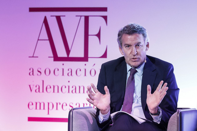El presidente del Partido Popular, Alberto Núñez Feijóo, durante la Asamblea General AVE (Asociación Valenciana de Empresarios) 2026