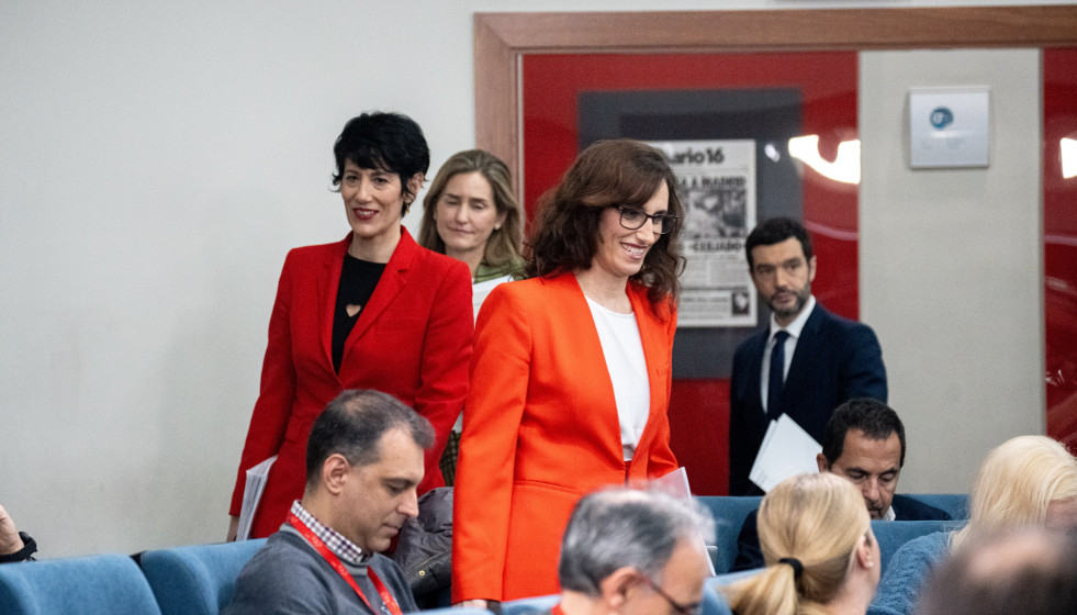 La vicepresidenta del Gobierno  Sara Aagesen , la  y portavoz del Gobierno, Elma Saiz , la ministra de Sanidad, Mónica García , y el ministro de Derechos Sociales, Consumo y Agenda 2030, Pablo Busti