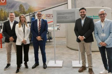 Fotografía de la inauguración de las nuevas instalacioens de AQUA RESMAT.