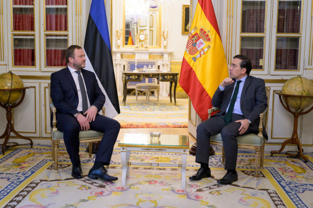 El ministro de Asuntos Exteriores, Unión Europea y Cooperación, José Manuel Albares, se reúne con su homólogo de Estonia, Margus Tsahkna, en Madrid