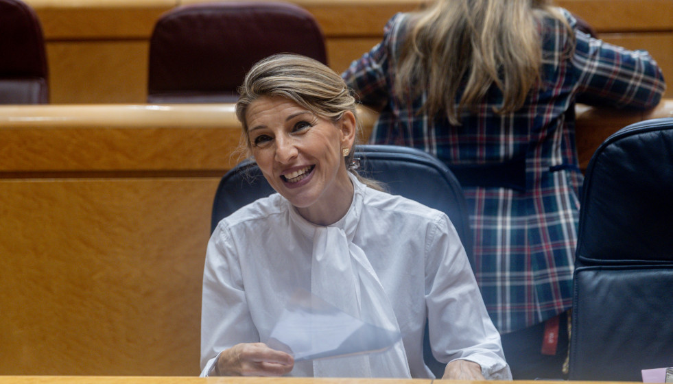 Archivo - La vicepresidenta segunda y ministra de Trabajo y Economía Social, Yolanda Díaz, durante una sesión plenaria en el Senado, a 2 de diciembre de 2025, en Madrid (España)