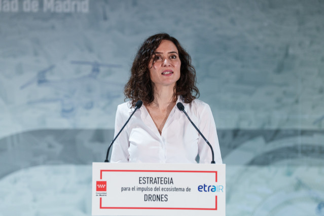 La presidenta de la Comunidad de Madrid, Isabel Díaz Ayuso, presenta la primera Estrategia de impulso del Ecosistema de Drones de la región, a 10 de febrero de 2026, en Madrid (España).