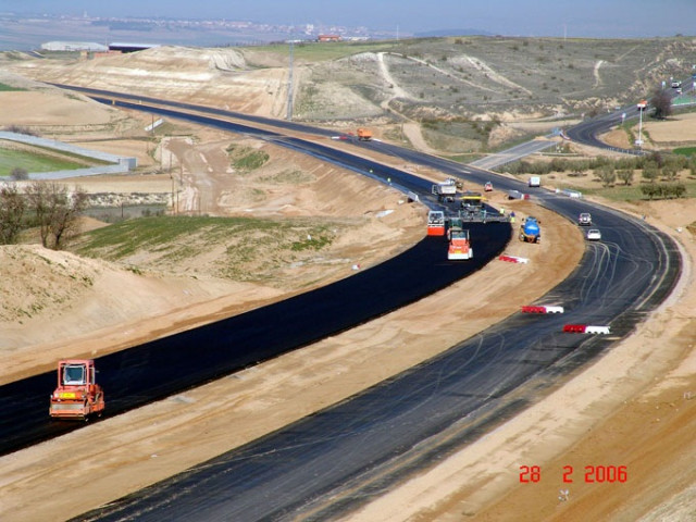 Archivo - Obras de construcción de la autopista Madrid-Toledo