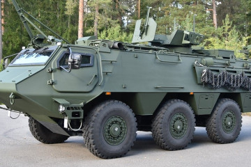 Archivo - Un blindado Patria 6x6