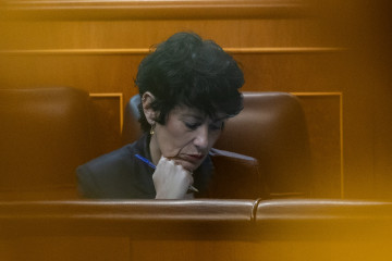 Archivo - La ministra de Inclusión, Seguridad Social y Migraciones, Elma Saiz, durante una sesión de control en el Gobierno, en el Congreso de los Diputados, a 24 de septiembre de 2025, en Madrid (E