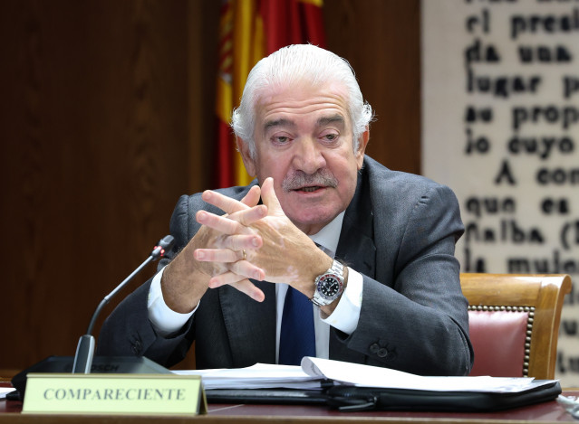 El consejero delegado de Endesa, José Damián Bogas, comparece ante la Comisión de Investigación sobre el apagón, en el Senado, a 12 de febrero de 2026, en Madrid (España). La Comisión de Investigación sobre la interrupción del suministro eléctrico y de la