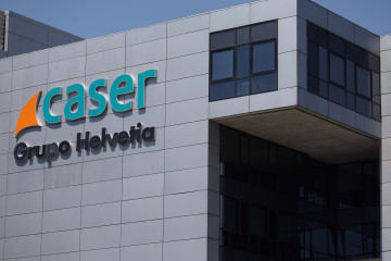 Archivo - Fachada de la sede de Caser Seguros, a 21 de Julio de 2022, en la Avenida de Burgos, Madrid, (España).