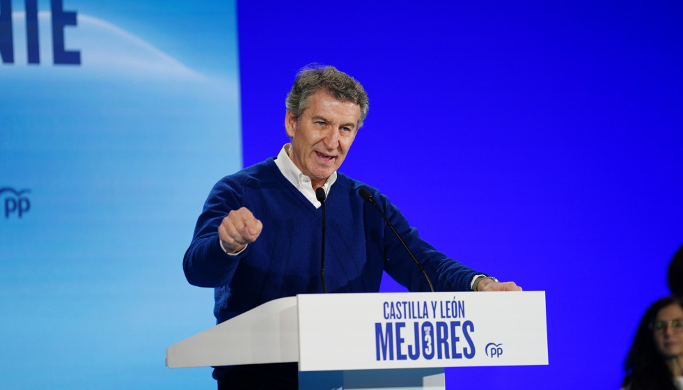 El presidente del PP, Alberto Núñez Feijóo, durante su intervenión hoy en Salamanca.