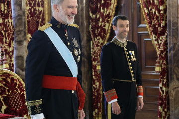 Archivo - El Rey Felipe VI durante el acto de entrega de Cartas Credenciales, en el Palacio Real de Madrid, a 30 de abril de 2025, en Madrid (España)