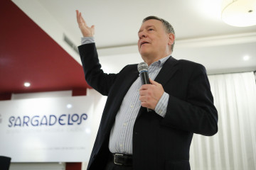 Ribadeo, Lugo. En el Hotel Voar, jornada final de los Foros Sargadelos 2026, bajo el genérico título 'Es excesivo el intervencionismo estatal? '. La conferencia final la ha impartido Jordi Sevilla, 