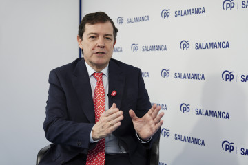 Entrevista de Europa Press en la sede del Partido Popular de Salamanca al presidente de la Junta de Castilla y León Alfonso Fernández Mañueco
