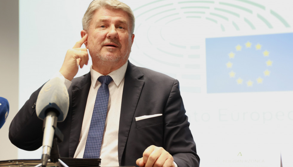 Archivo - El presidente de la delegación de la Comisión de Peticiones del Parlamento Europeo, Bogdan Rzonca, en una imagen de archivo.