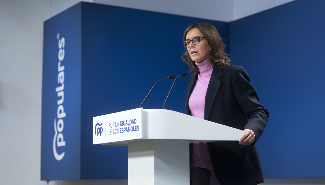 Archivo - La vicesecretaria de Sanidad y Política Social del PP, Carmen Fúnez, durante una rueda de prensa posterior a la reunión del Comité de Dirección del Partido Popular, en la sede nacional 