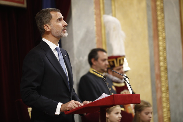 Archivo - El Rey Felipe VI,  en el acto conmemorativo del 40º aniversario de la Constitución de 1978.