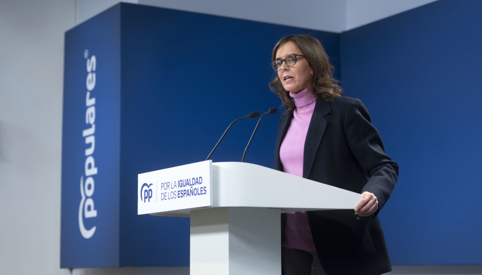Archivo - La vicesecretaria de Sanidad y Política Social del PP, Carmen Fúnez, durante una rueda de prensa posterior a la reunión del Comité de Dirección del Partido Popular, en la sede nacional 