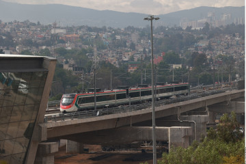 Inauguran Tren México-Toluca 