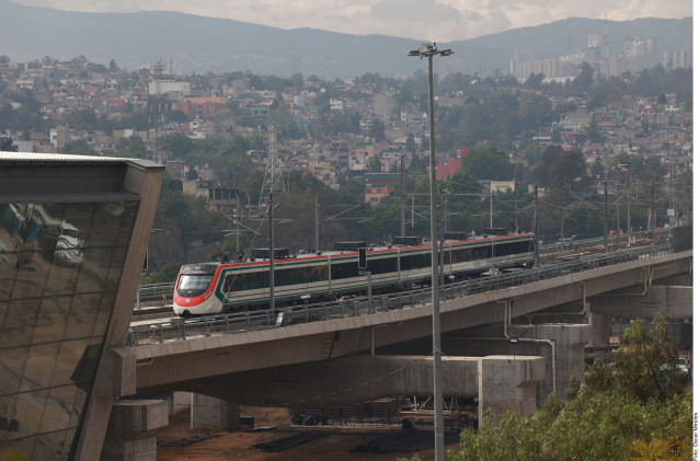 Inauguran Tren México-Toluca 