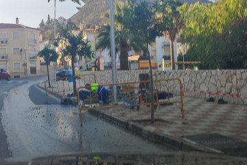 EuropaPress 5435476 operarios aqualia trabajan reparar averia red abastecimiento zona santo