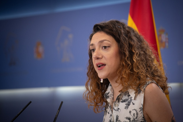 Archivo - La diputada de Sumar Aina Vidal llega a una rueda de prensa en el Congreso de los Diputados, a 15 de julio de 2025, en Madrid (España).