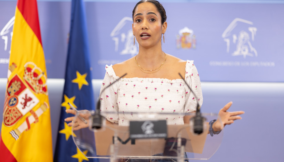 Archivo - La diputada de Sumar Tesh Sidi, en una rueda de prensa