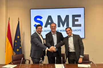 El presidente de Fagenauto, José Daniel González; el presidente de Ganvam, Jaime Barea; y presidente de Cetraa, Miguel Pérez Carballo (de izquierda a derecha).